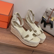 Hermes Sandals